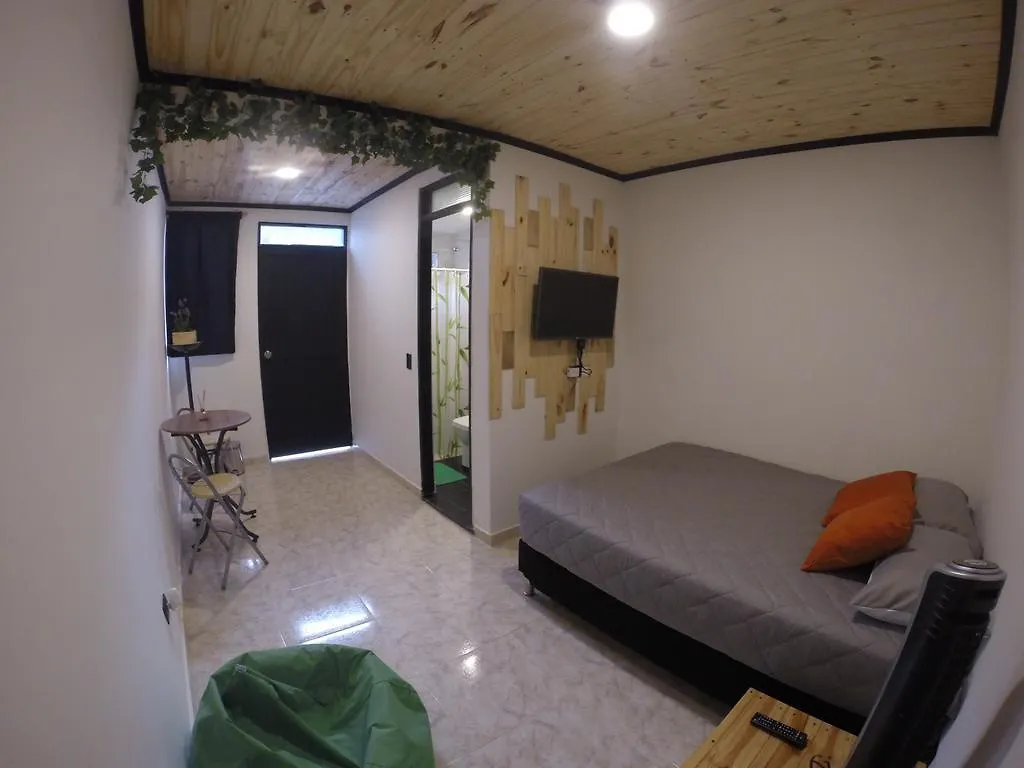 Blackpine Hostel Медельин 0*,