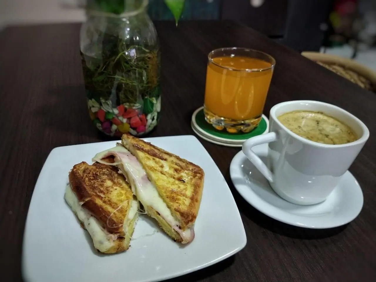 Blackpine Hostel Медельин
